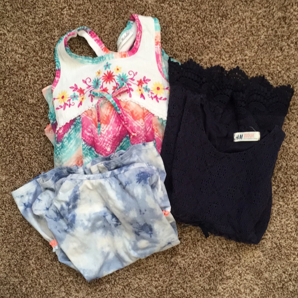 3 Adorable dresses girls size 4-5